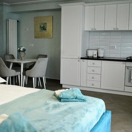 Myosotis Mamaia Studio By The Lakeアパートメント エクステリア 写真